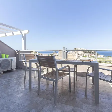 Sardinia Re - Smeralda 9 *