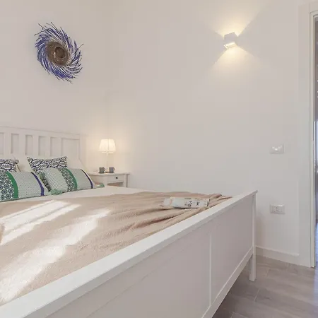 Apartment Sardinia Re - Smeralda 9 *