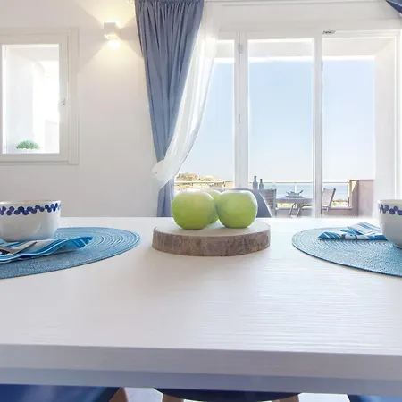 Sardinia Re - Smeralda 32 * Castelsardo