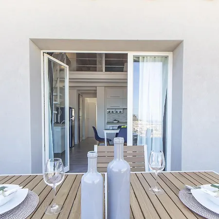 Sardinia Re - Smeralda 9 Appartement *