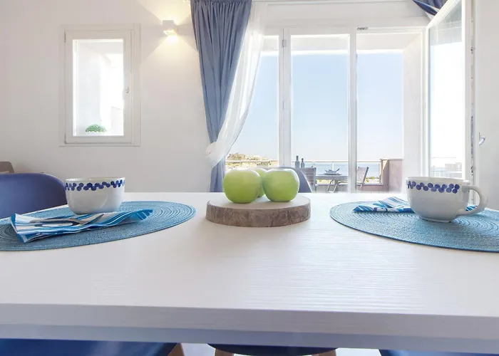 Sardinia Re - Smeralda 32 * Castelsardo