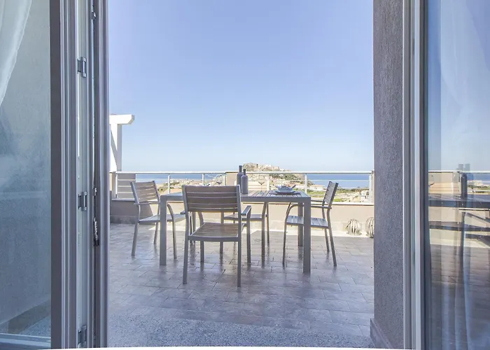 Sardinia Re - Smeralda 32